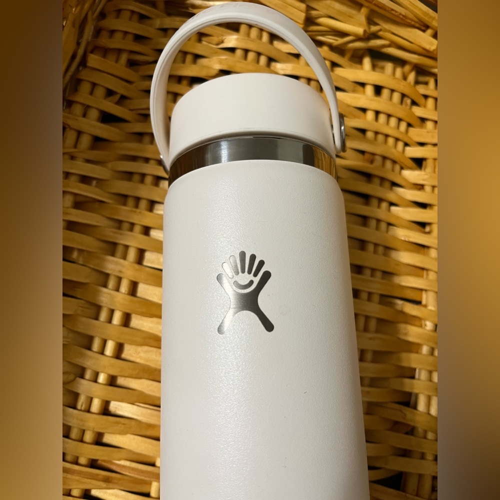 Hydro Flask - Picture 2 of 4